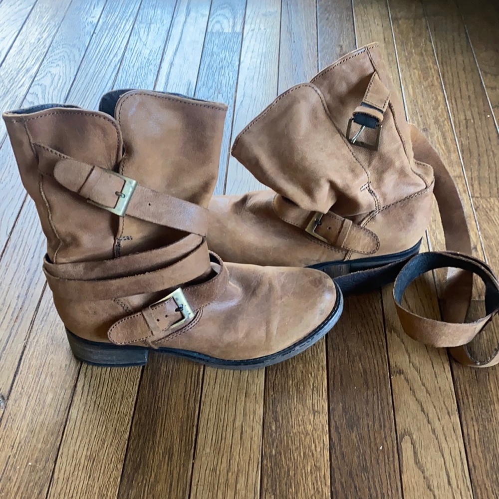 Steve Madden Leather Wrap Moto Boot
